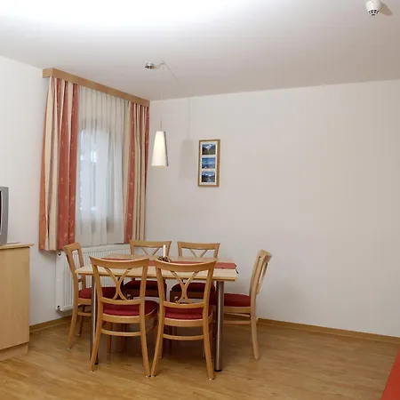 Апарт-отель Joe'S Apparthotel By Travel Partner 3*